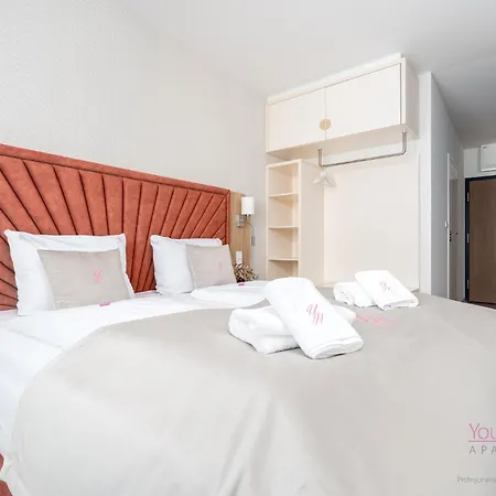 Your Holidays Bel Mare Aqua F107 Appartement *